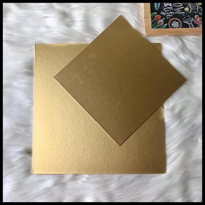 

Kualitas Terbaik - Cake Board Gold Size 22X22Cm (1Pck)