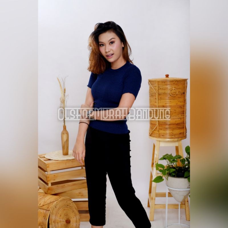 TOP KNIT Atasan Rajut Wanita - Lengan Pendek