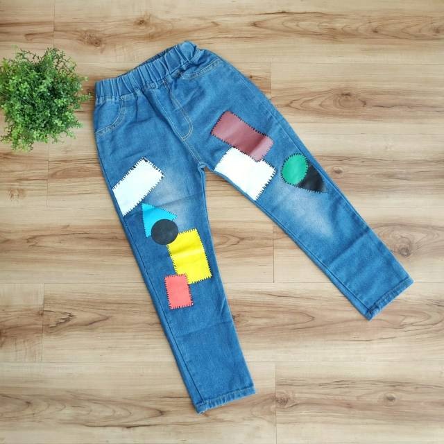 [Brandedbaby] CELANA JEANS DENGAN APLIKASI MOTIF