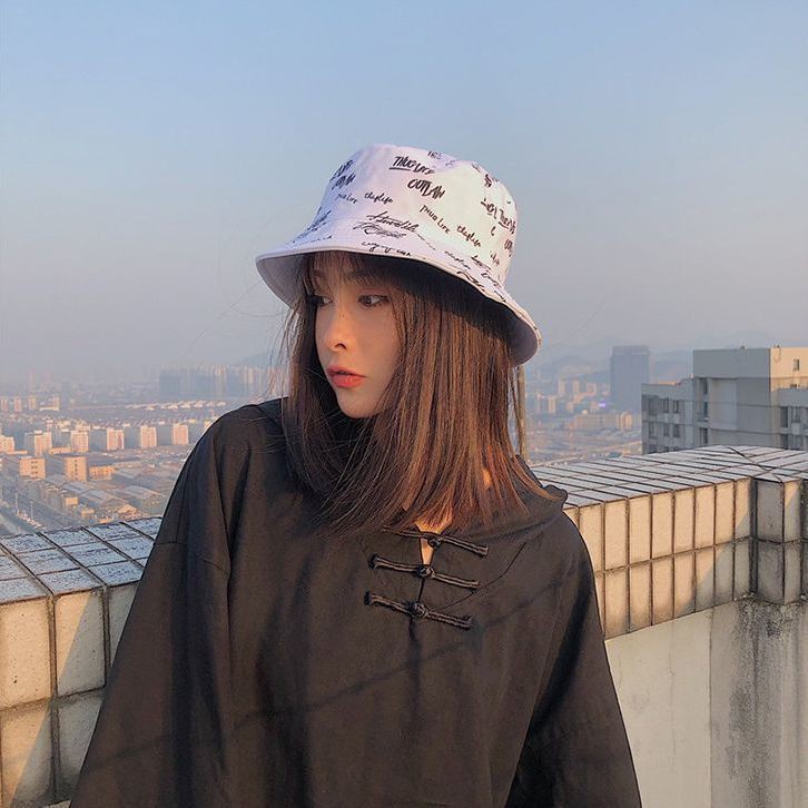 Topi bucket Pria Dan Wanita Model Dua Sisi Motif Bordir Tulisan Gaya Hip hop Untuk Musim Panas