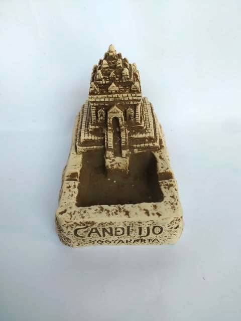 PAJANGAN MINIATUR ASBAK ROKOK CANDI IJO YOGYAKARTA UKURAN 15x12 cm BAHAN FIBERGLASS - ICON WISATA