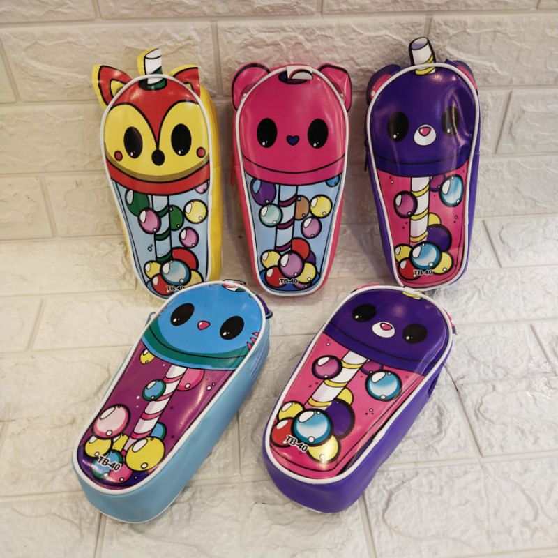 

TEMPAT PENSIL MOTIF BOBA