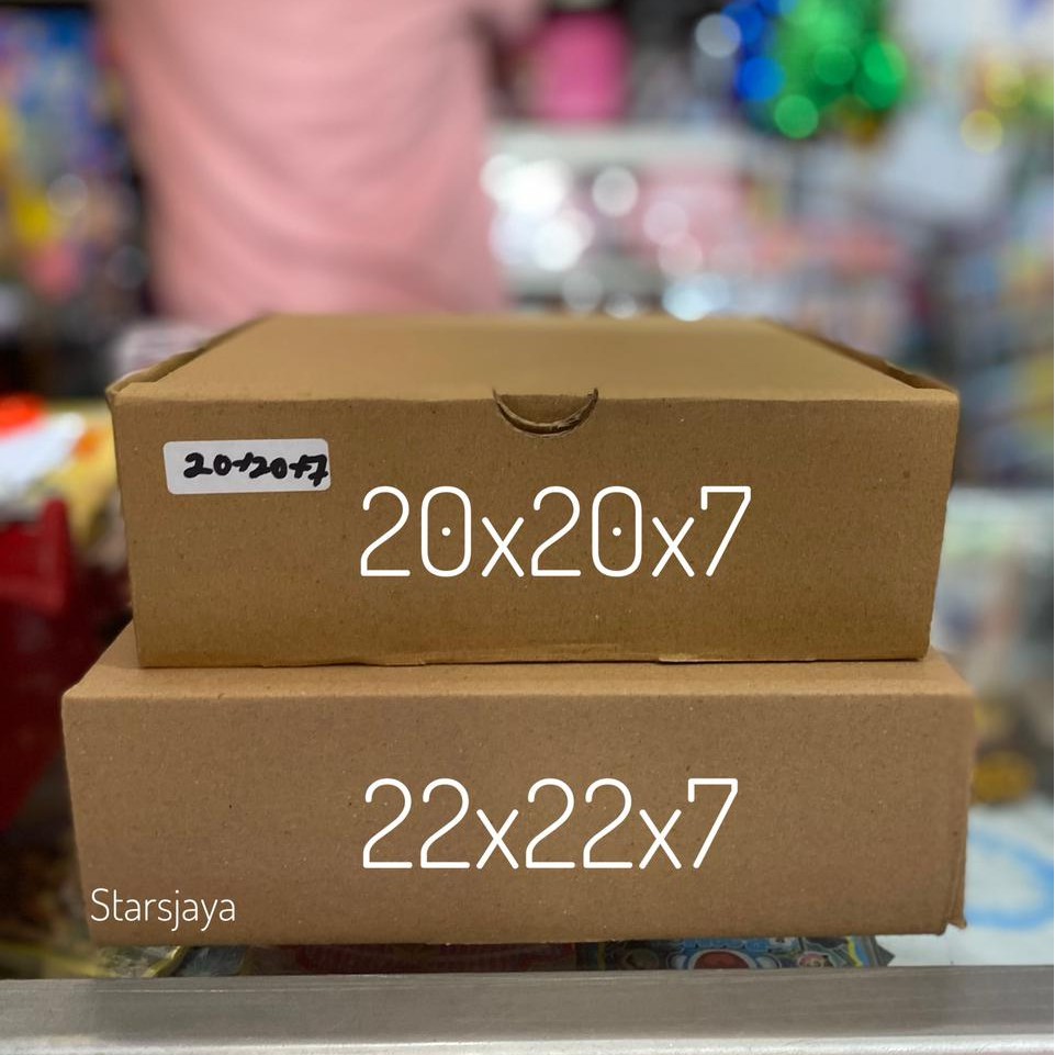 

Box Die Cut Polos 20 x 20 x 7 cm Dus, Kotak Packaging, Dus Kirim, Packaging Kardus