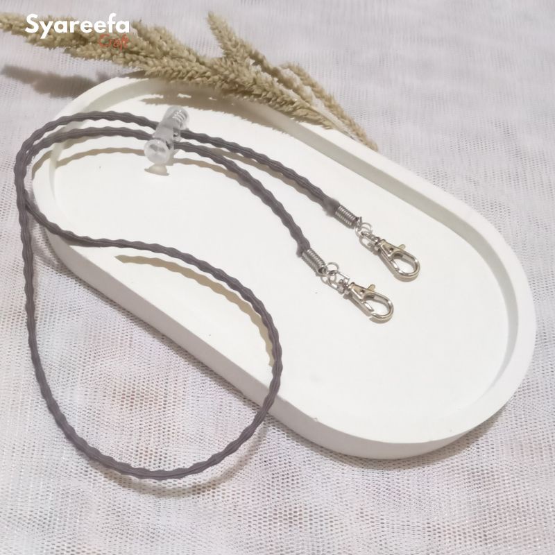 Tali Strap Masker Hijab 2 in 1 Curly Polos