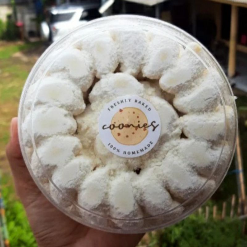 

PUTRI SALJU SPESIAL MILKY SUSU KUE PUTRI SALJU