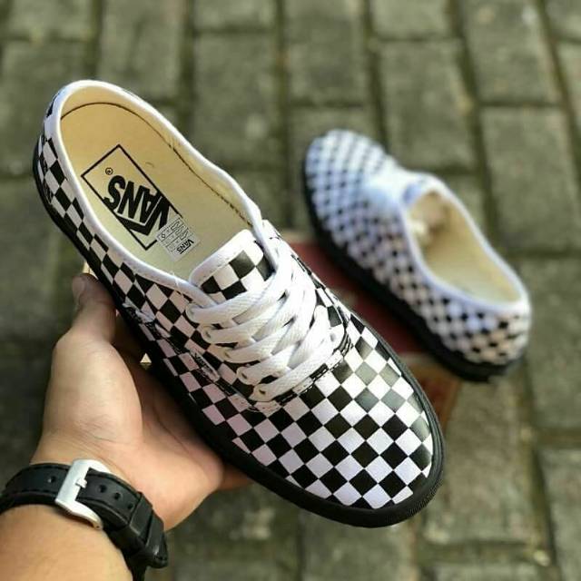 SEPATU43 VANS AUTHENTIC FULL BLACK HITAM POLOS WHITE PUTIH OLDSKOOL ERA SK8 PREMIUM BNIB ICC IFC DT