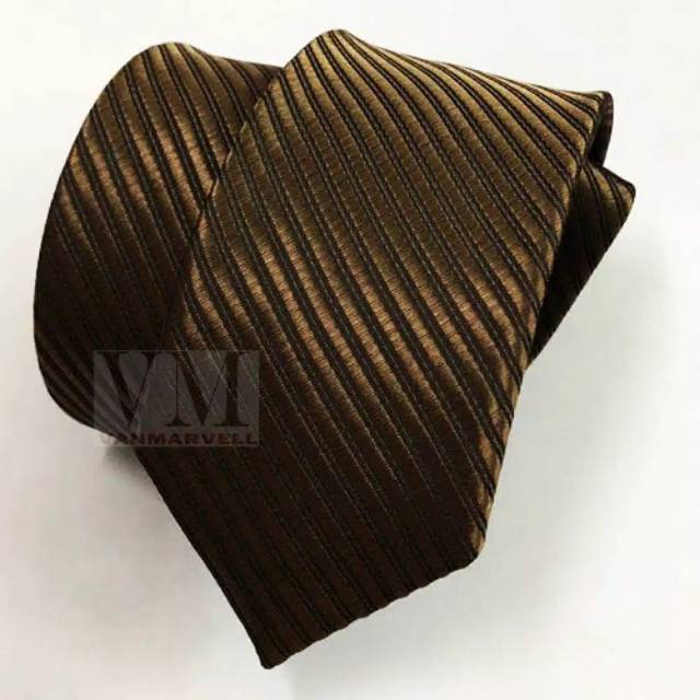 dasi pria warna coklat tua motif garis halus