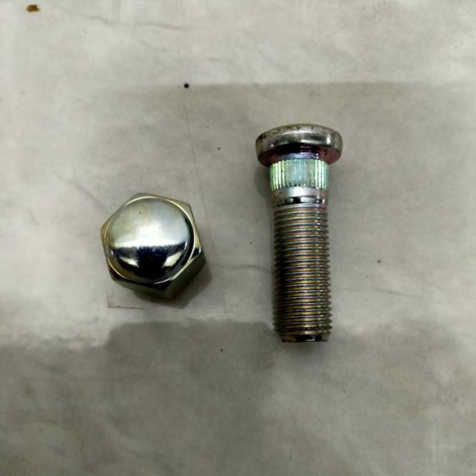 Mur + Baut Roda Belakang Suzuki Apv Original Sgp (Kode 003))