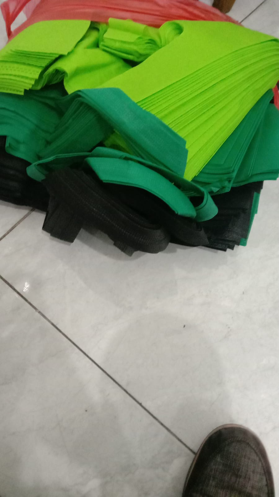 Tas Spunbond Besar Jumbo 35x55 Model Kresek Tas Kain Belanja Sponbon Bahan Kain Furing Non Woven