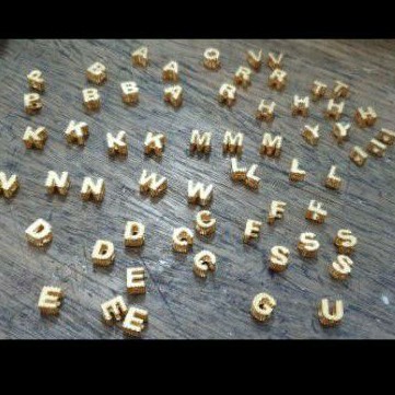 Liontin balok kalung gelang emas asli muda 375 huruf alfabet inisial