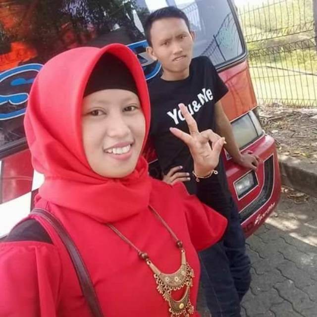 poetrishielovellypink