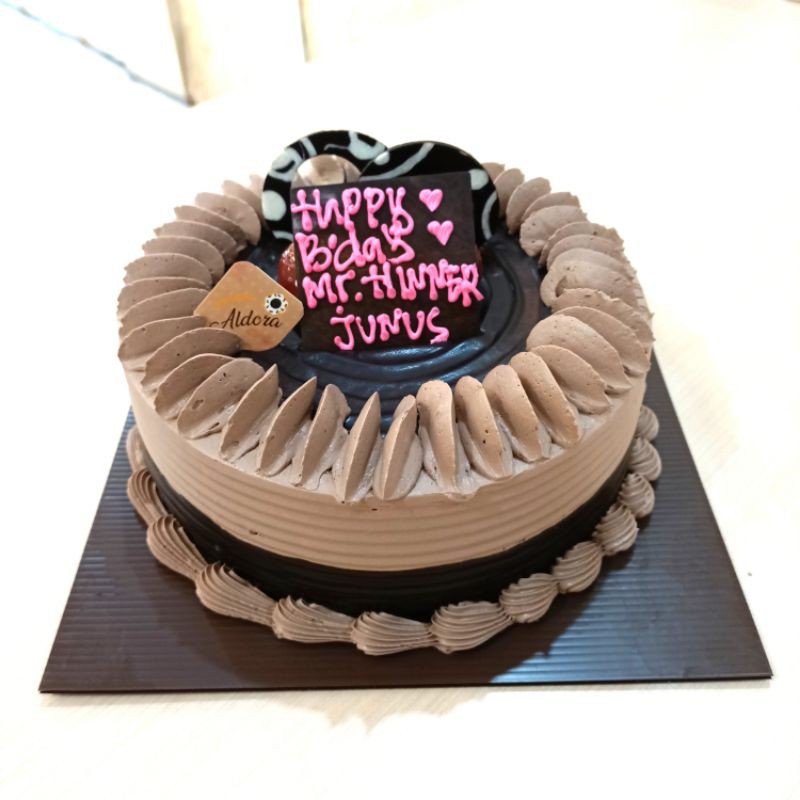 

Chocolate Blossom/Birthday Cake/Kue Ulang Tahun/Aldora Bakery