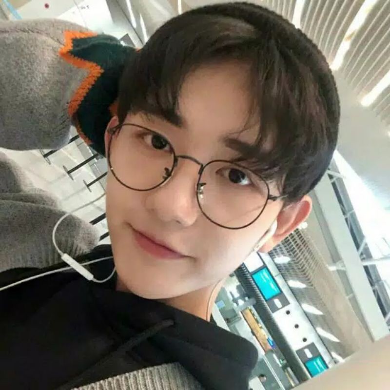 KACAMATA OVAL PRIA DAN WANITA KOREA