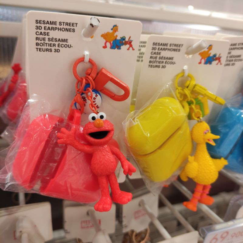 Miniso Sesame Street Earphone Case & Gantungan Kunci