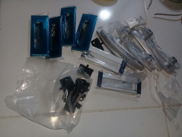 Engsel Pivot Pintu 12mm / Engsel Tanam Plastik