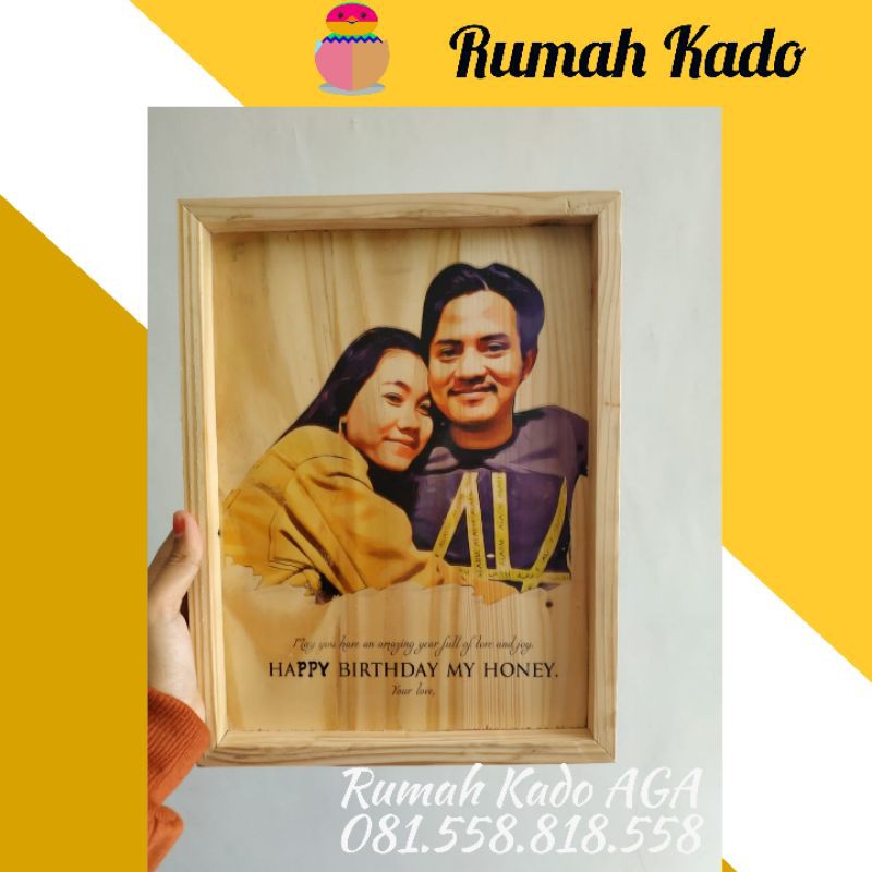 

Kado tni/kado polisi/kado polri/kado unik/kado nikah/kado kawin/kado ultah SKETSA LUKIS BINGKAI