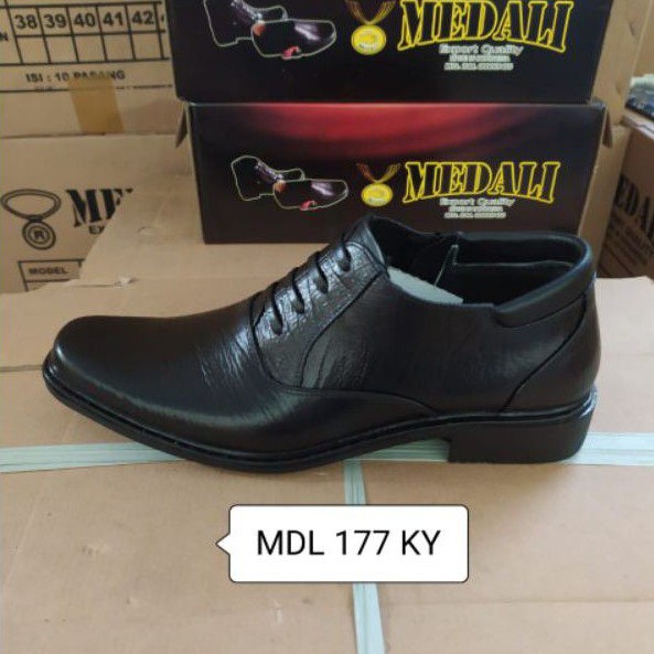 Sepatu kulit pria PDH polri TNI security guard PNS sepatu Kerja formal Tampil lebih keren