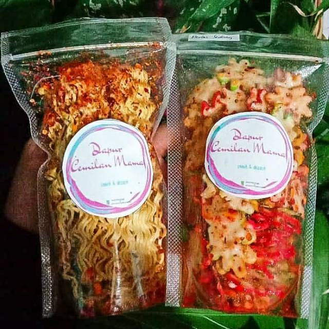 

Mie kremes & Kerupuk bunga