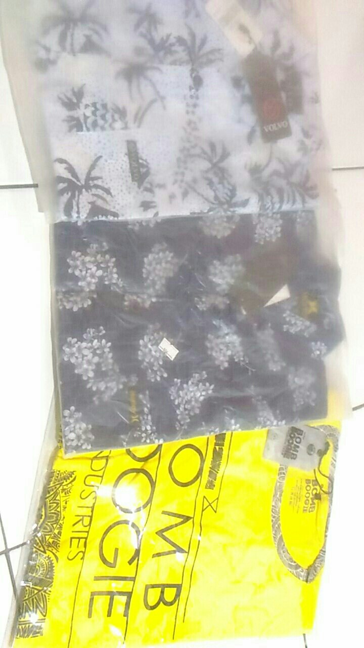 Kemeja Pria Lengan Pendek Motif Abstrak Salur Surfing Batik Bunga Terbaru