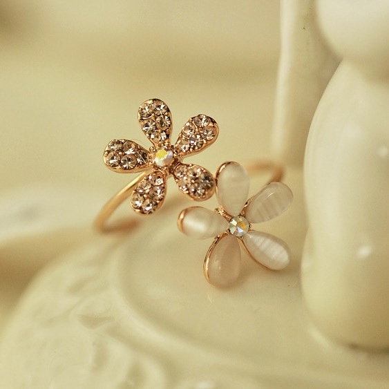 Korean version of opal flower rhinestone adjustable female daisy open ring 210825