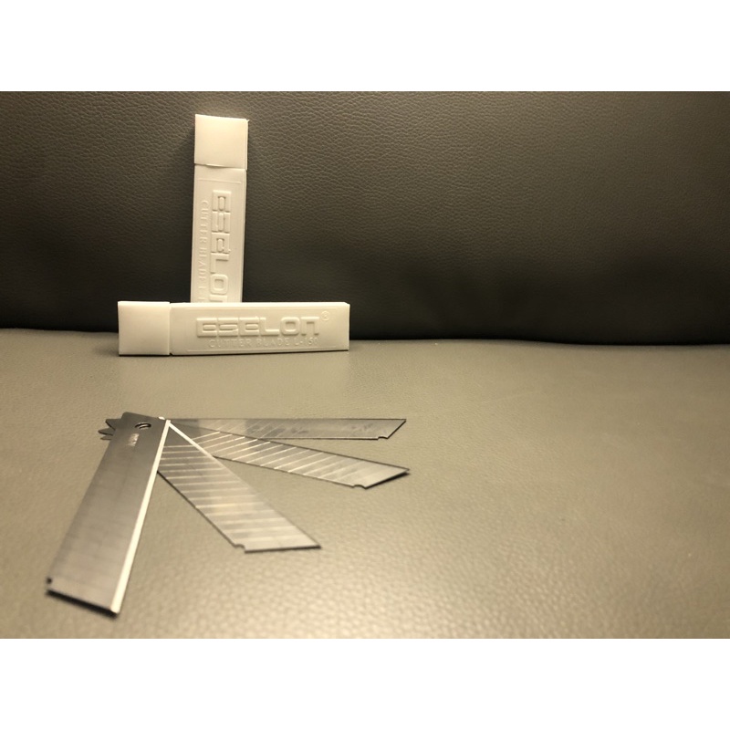 

Isi Cutter L-150 Eselon / Refill Pisau Pemotong Ukuran Besar