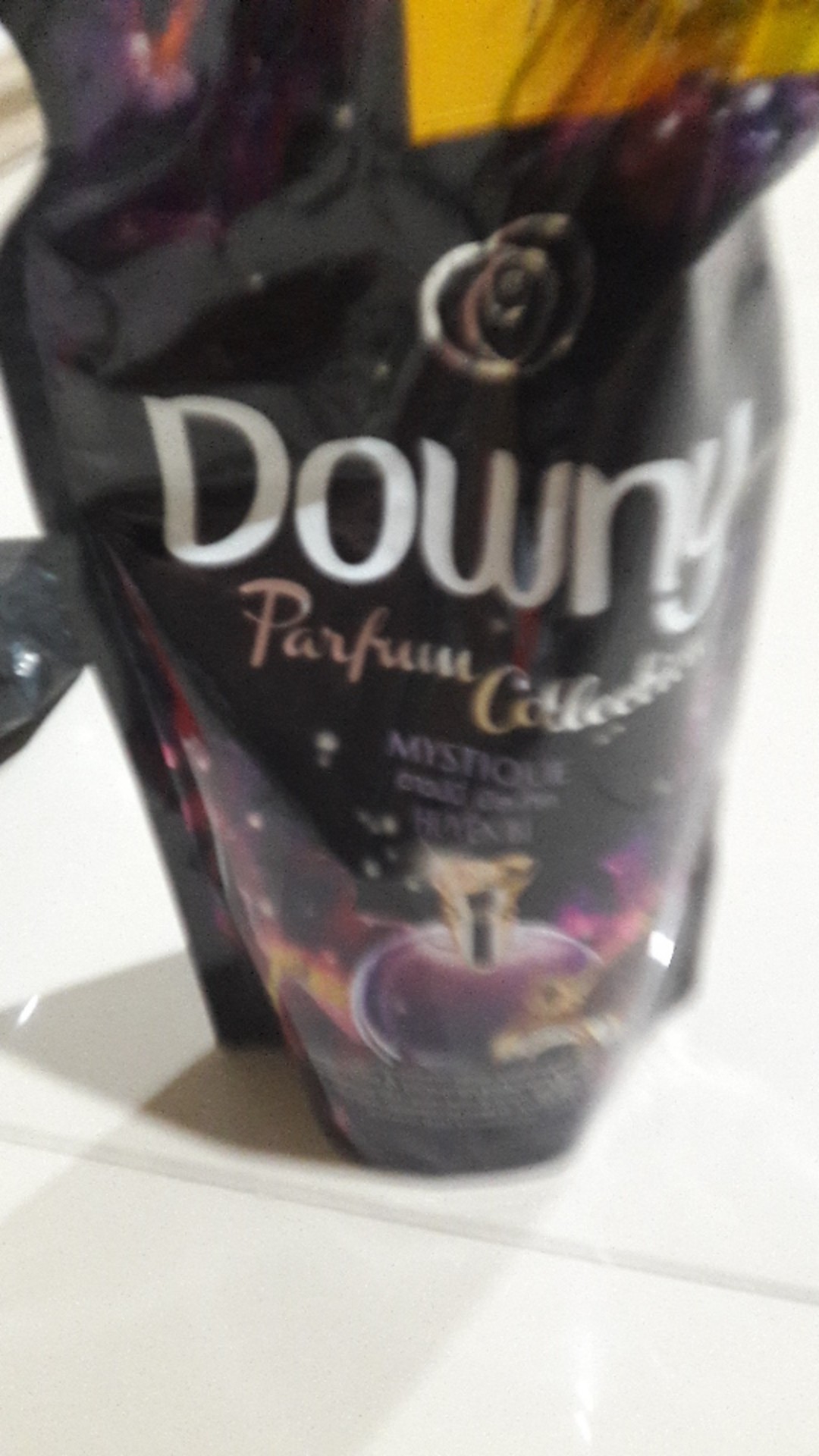 Downy Passion Pelembut Pakaian 680ml