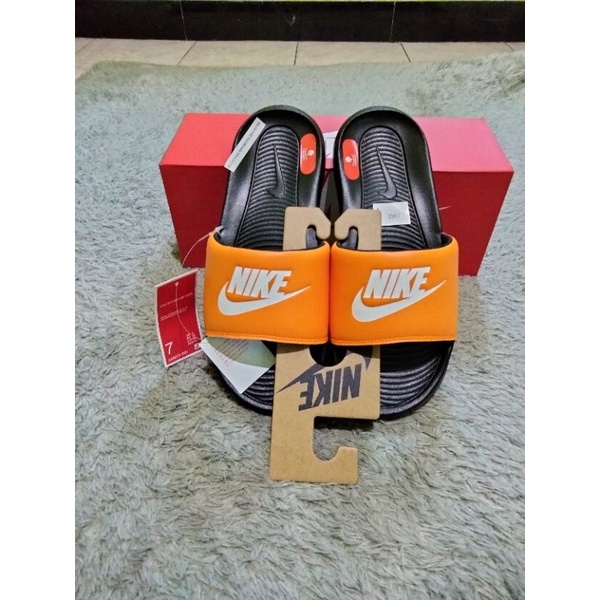 Sandal Pria Nike Victori One Slide Original Termurah