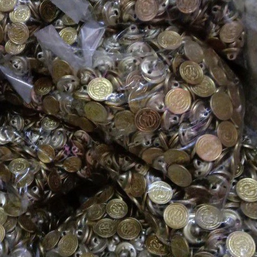 Kancing Jas Almamater Uny