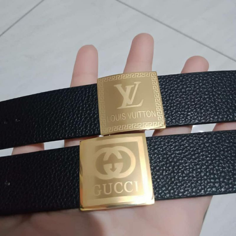 Gelang kulit....(Gelang kulit dengan gesper  titanium)