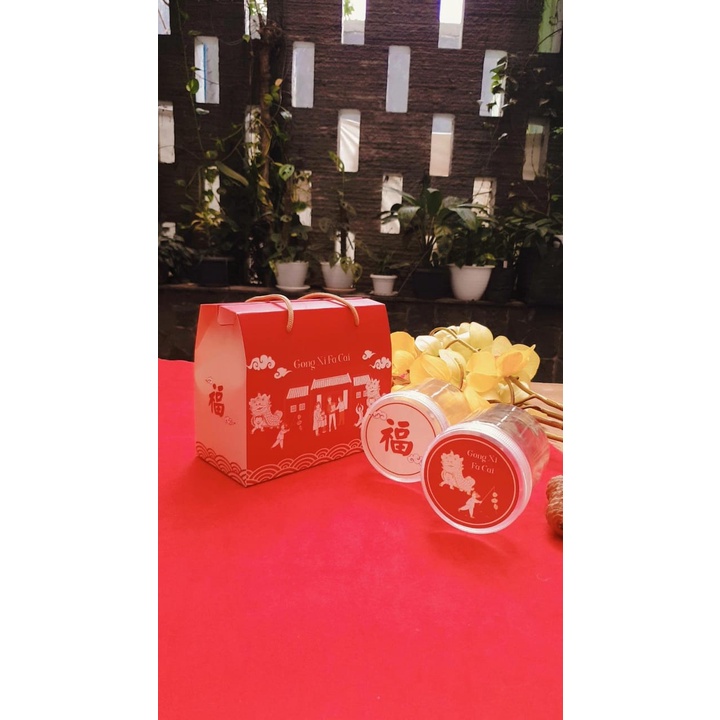 

GABLE BOX CNY / IMLEK 19X10X11 MERAH