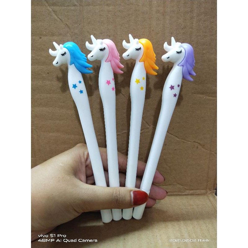 

Pen gel karater unicorn