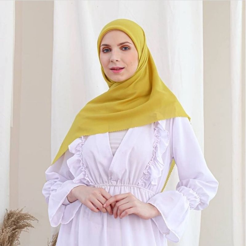 (GRATIS POUCH & KACA CANTIK) Kerudung segi empat polos  laser cut | hijab segi empat polos | jilbab 