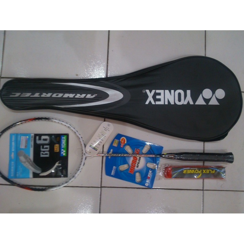 Raket Bulutangkis Yonex Armortec 900 Tech bonus tas senar dan grip
