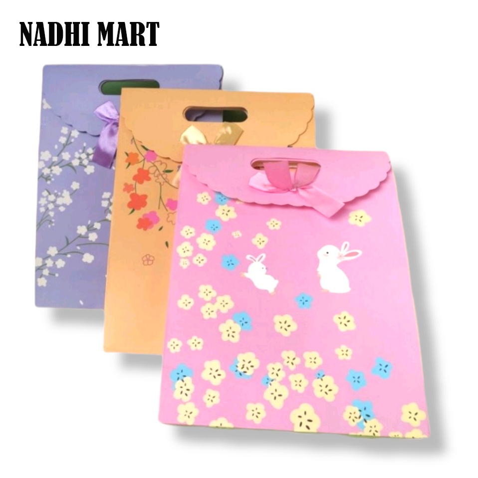 

PAPER BAG BESAR MOTIF WARNA / PAPER BAG TTP XL LY-FD MIX 32X24X10CM