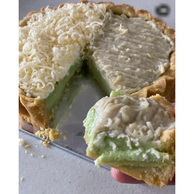 

PIE DURIAN KEJU