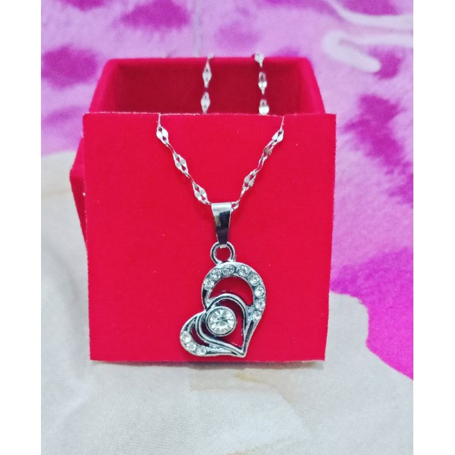 kalung titanium liontin Love