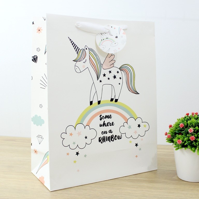 

paper bag jumbo/ paper bag murah/ paper bag unicorn/ paper bag hari kelahiran/ paper bag lucu/ paper bag unik