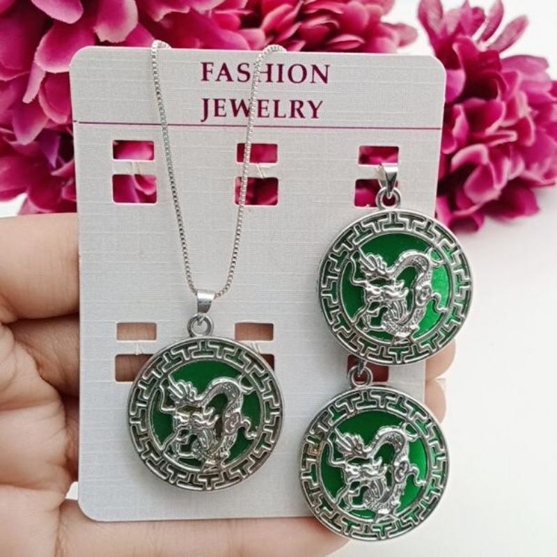 kalung liontin giok naga lapis emas putih impor terawet