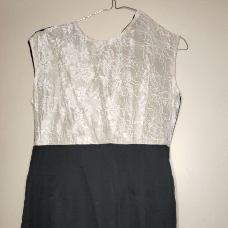 Dress accent Preloved