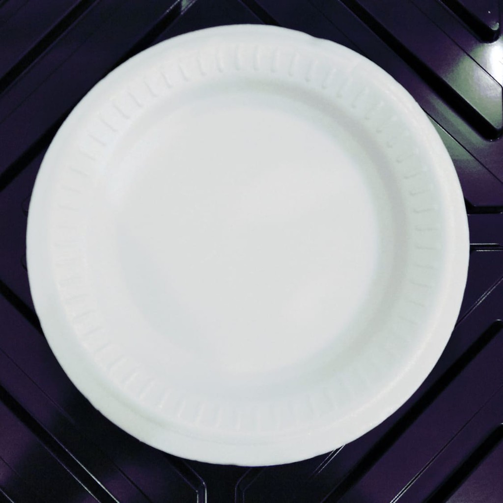 

TF Piring 7,5 isi @100 pcs / Sterofoam Piring / Styrofoam Piring - ***GOSEND / GRAB