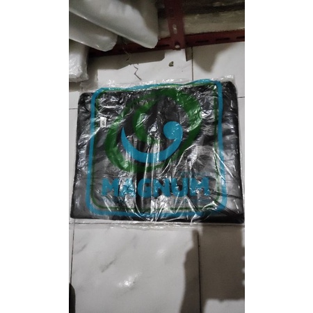 Kresek Jumbo Hitam Magnum ukuran 40 x 65 cm