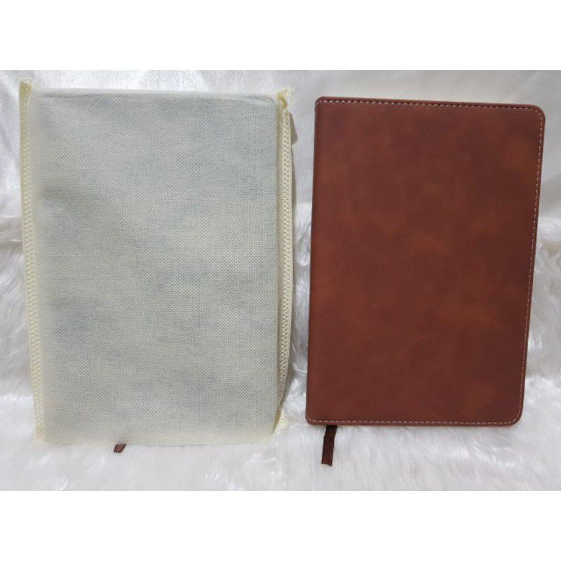 

RB AG 07 Agenda Kulit A5 / Buku Catatan / Notebook Kulit Exclusive dapat dicustom Logo Perusahaan