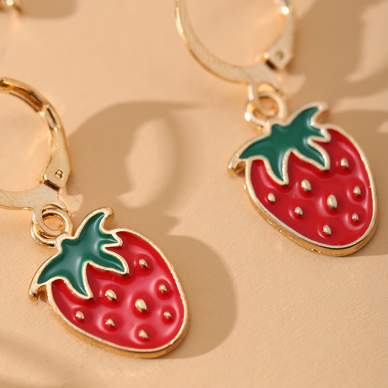 YEEZII 18pcs / Set Anting Rumbai Kristal Strawberry Bintang Butterfly Emas Bahan Logam Gaya Vintage Korea Untuk Wanita