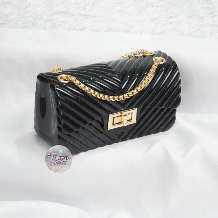 Tas Jelly Glossy Salur Glossy 22 Cm | Tas Selempang Jelly Glossy Salur - Hitam Stok Terbatas