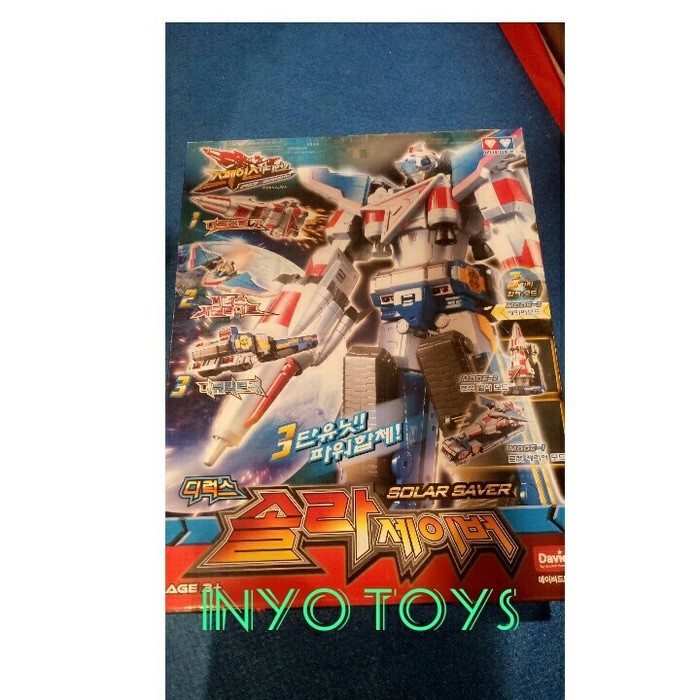 Space Guardian Solar Saver Transformer Robot Deluxe by Auldey