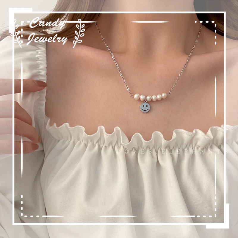 Candy Jewelry Fashion Korea Pearl Necklace Smiley Pendant Necklaces for Women Clavicle Chain Exquisite