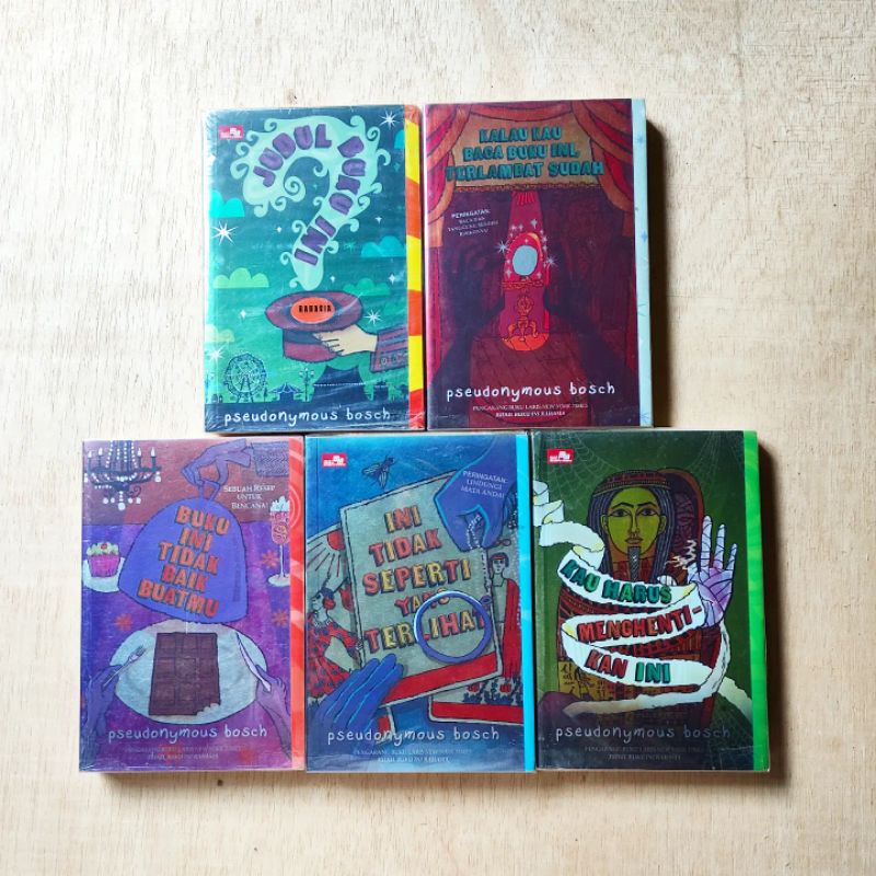 BUNDEL PSEUDONYMOUS BOSCH: JUDUL BUKU INI RAHASIA, DLL.