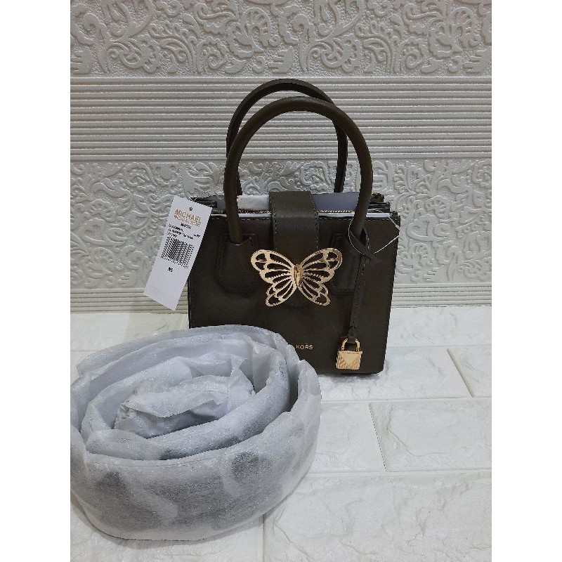 MK Mercer Accordion Butterfly