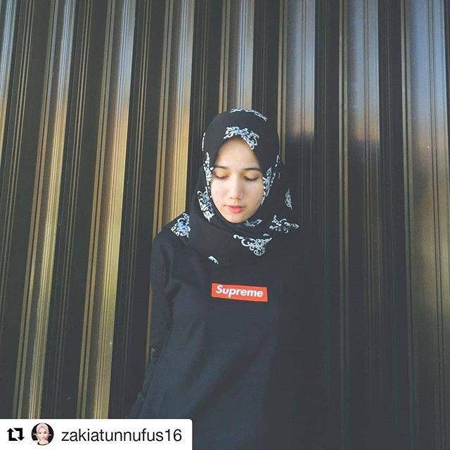 T-shirt / tumblr tee lengan panjang / baju lengan panjang / baju supreme