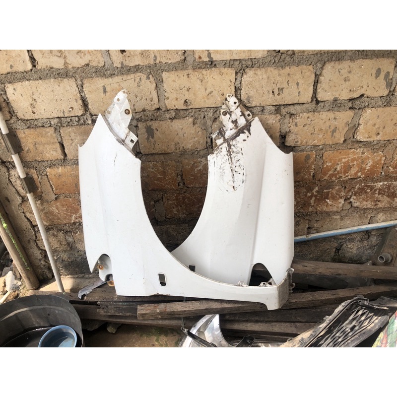 Fender honda brio copotan asuransi